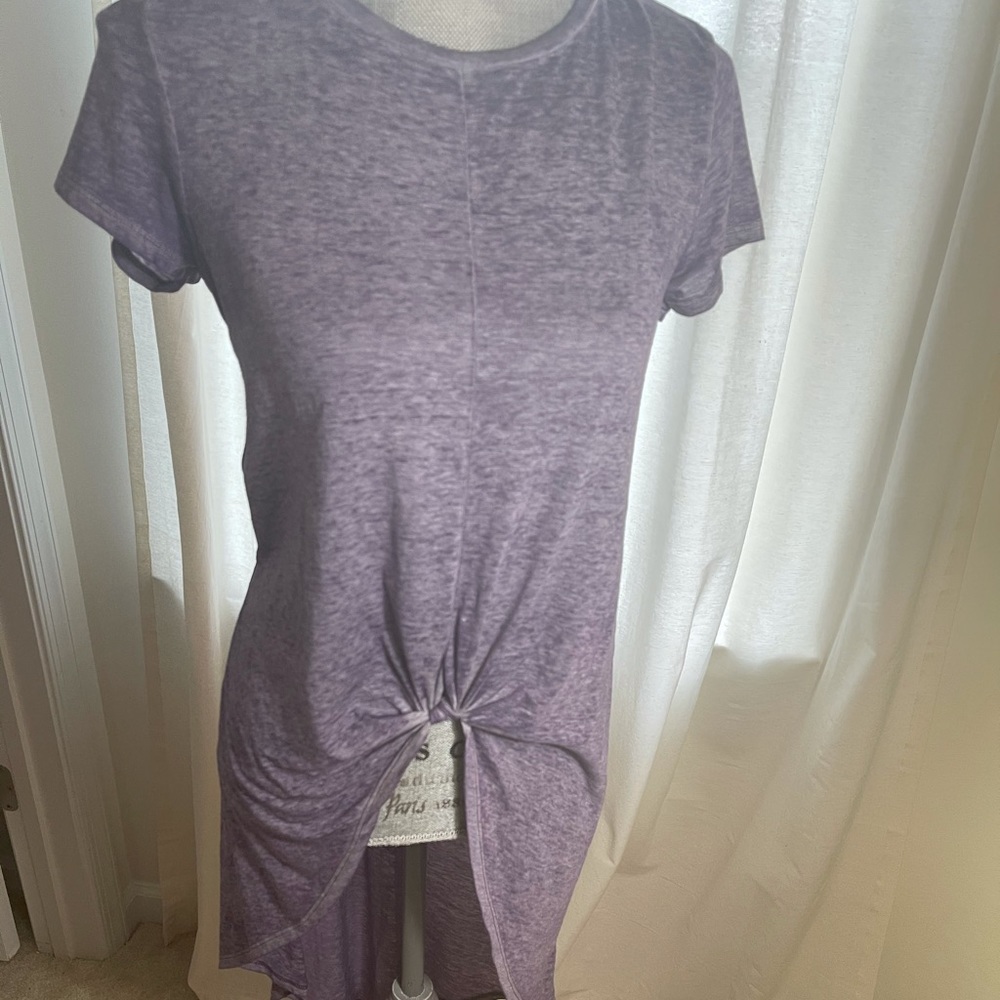 High low burnout tee with twist front detail